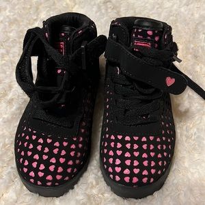Like new FILA black and pink 8.5 kids hicut sneaker